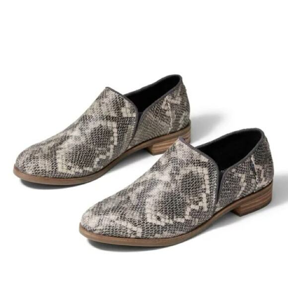 TOMS Faux Snake Shaye Low Booties Grey/White Size 8.5 Office Preppy Minimalist - Picture 1 of 11